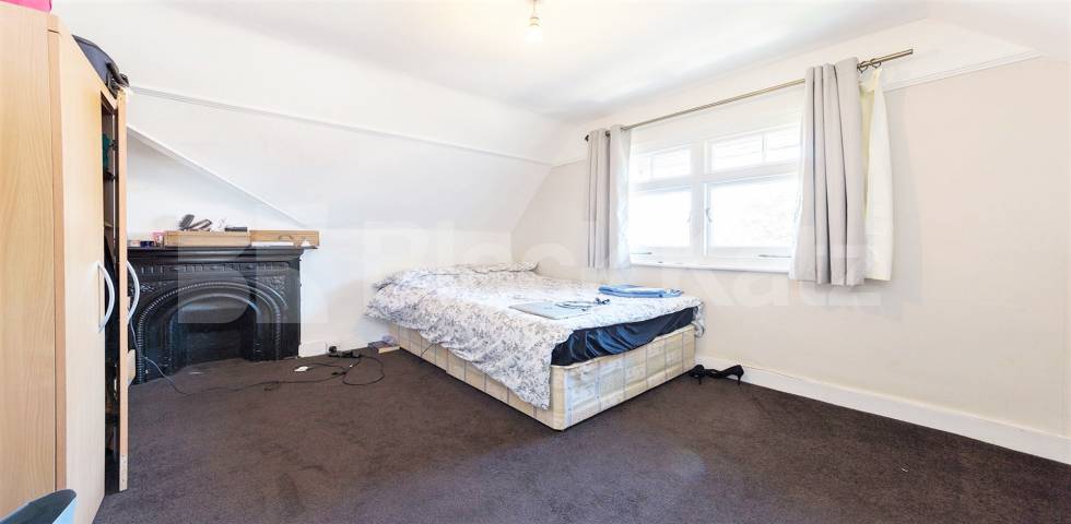 Stunning Apartment Hilltop road, West Hampstead